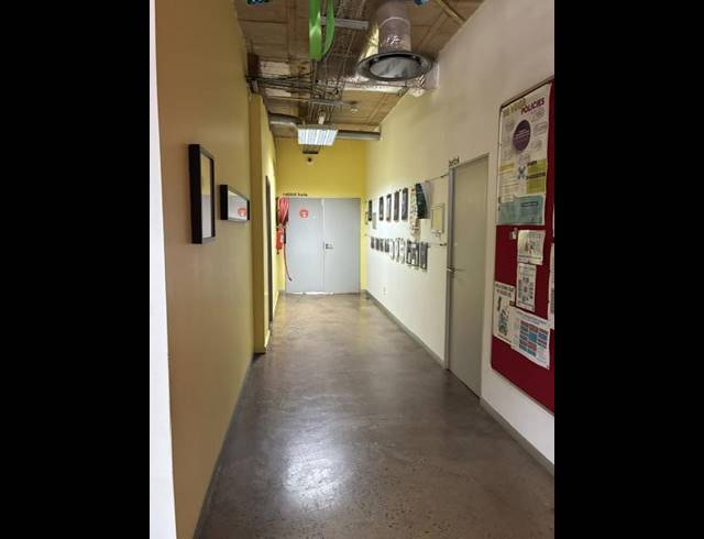 2,000M² OFFICE TO LET IN LA LUCIA